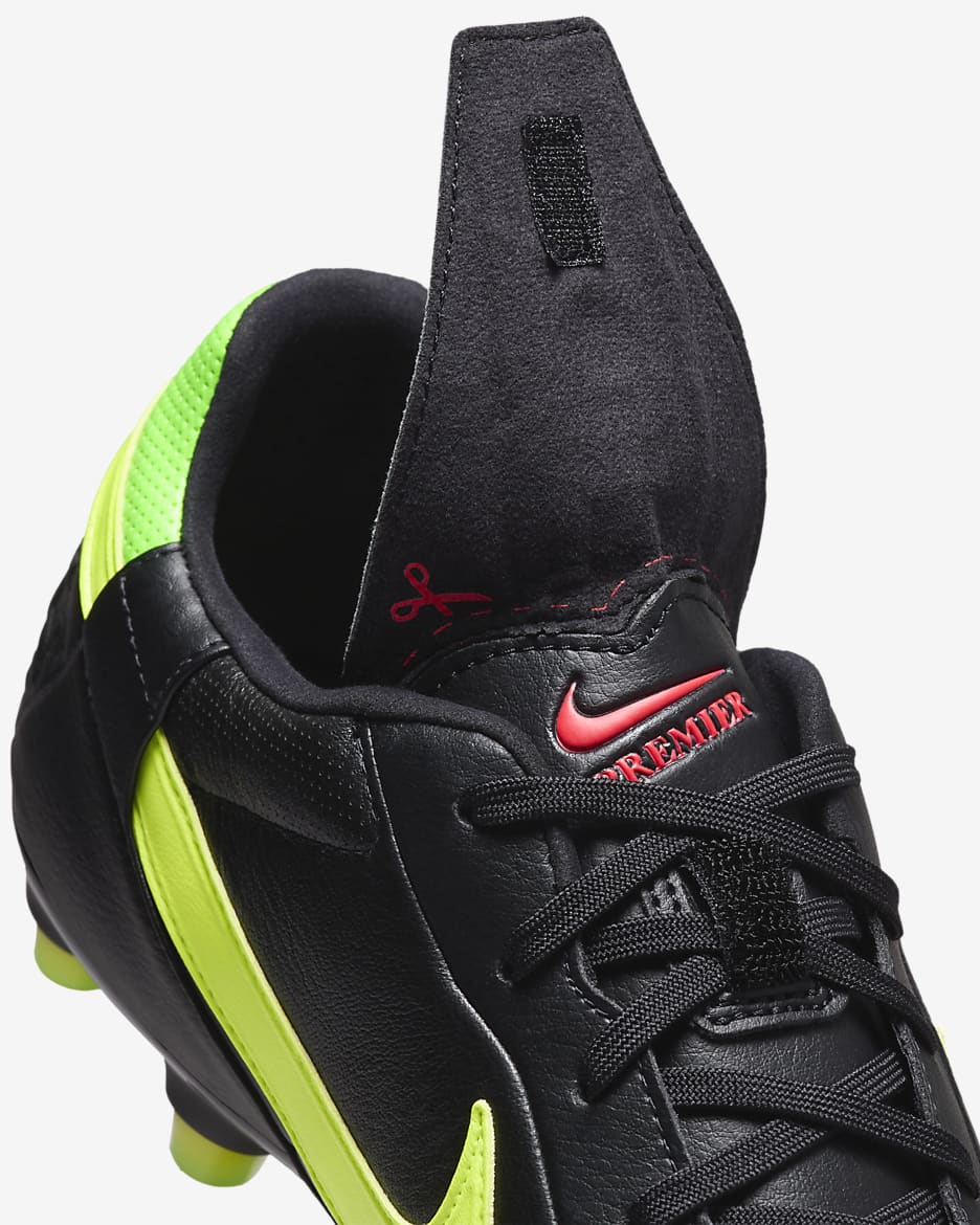 Nike Premier 3
FG Low-Top Soccer Cleats