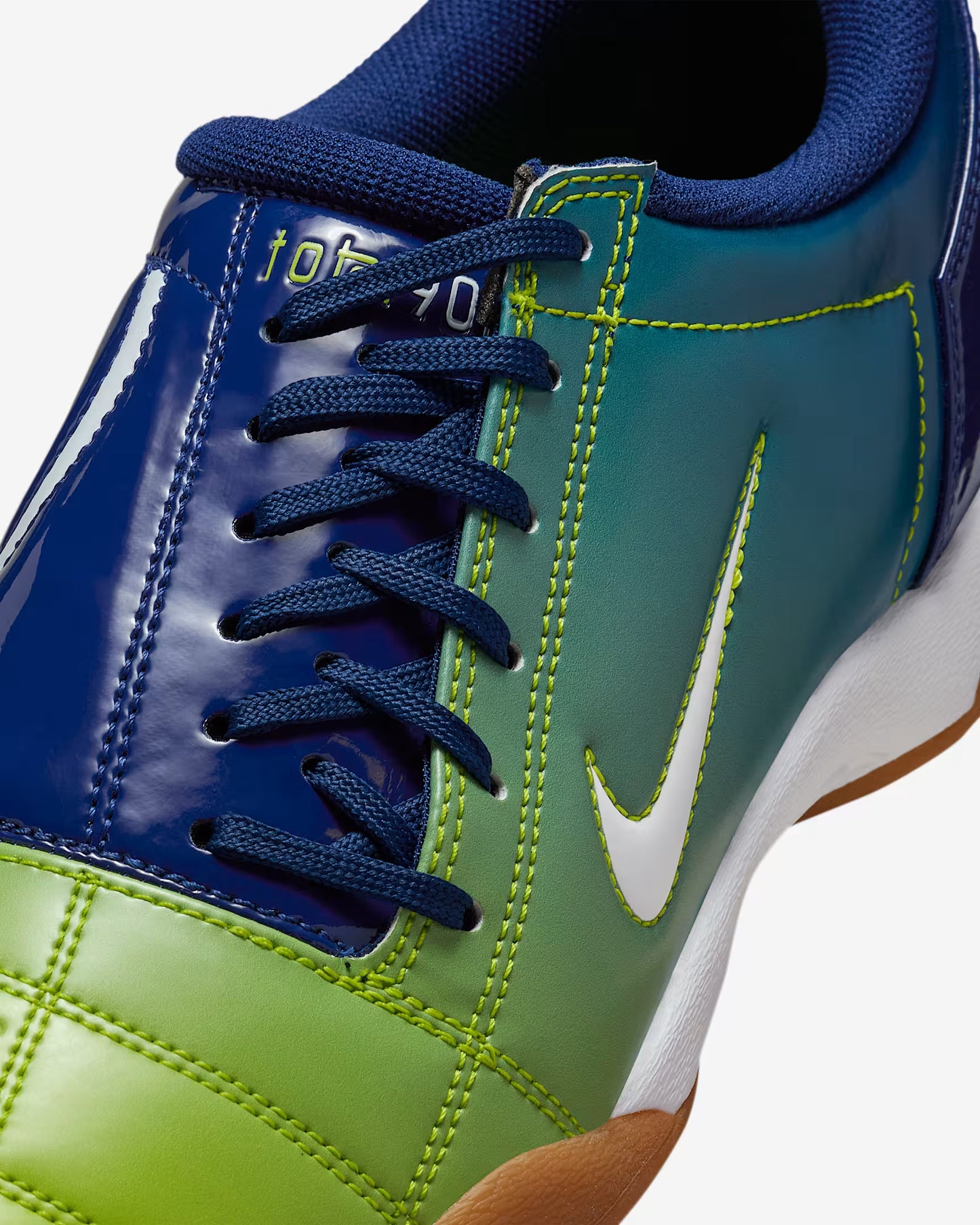 Nike Total 90 III IC – Blue Void / Atomic Green