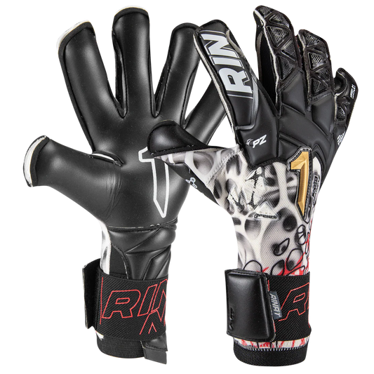 Rinat Xtreme-Dominius PRO 1GPR4A3A50-117 gloves palm view AXG latex grip
Backhand view Rinat Xtreme-Dominius PRO 1GPR4A3A50-117 gloves with knuckle protection panels