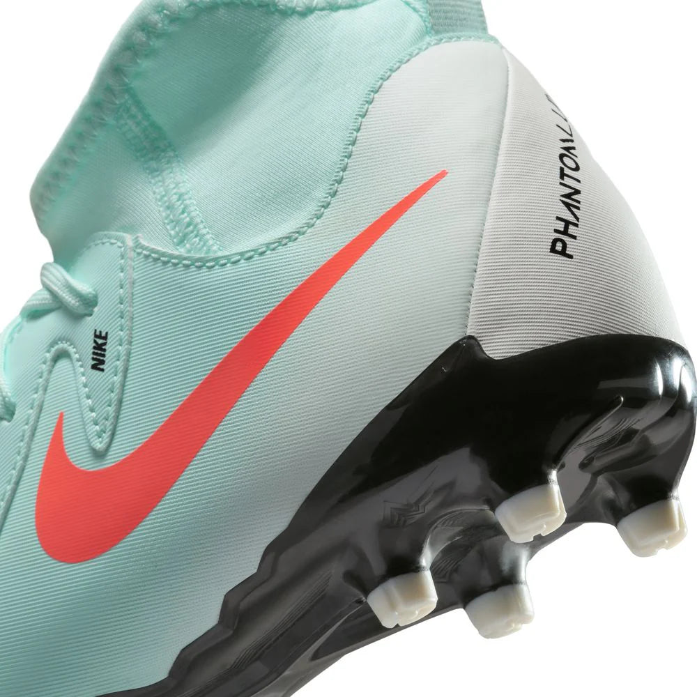 Nike Jr. Phantom Luna 2 AcademyLittle/Big Kids' heel