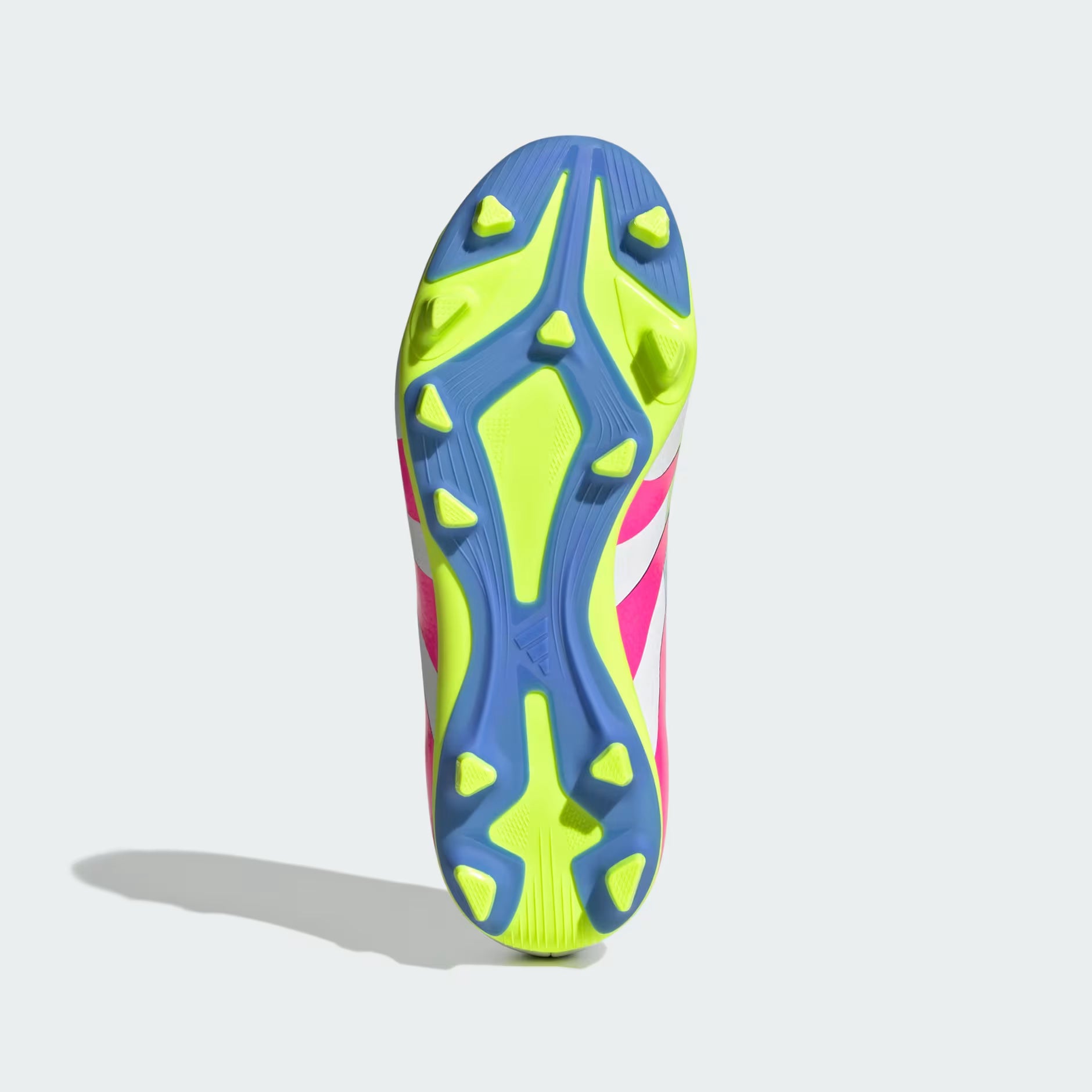 Outsole FG/MG stud configuration on Predator Club ID3810 youth cleats